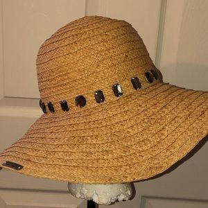 Women’s straw hat